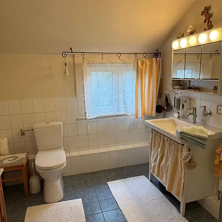 Comfort Double With Private Bathroom Habitación en casa particular Hanóver